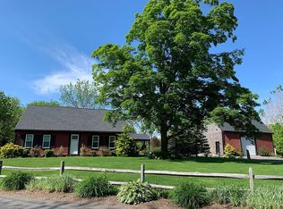 59 Pratt St, Halifax, MA 02338