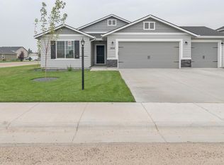 271 W Screech Owl Dr, Kuna, ID 83634