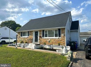 62 Hinkle Dr, Bordentown, NJ 08505