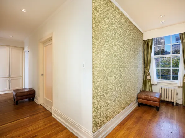 137 East 66th Street image 10 of 17