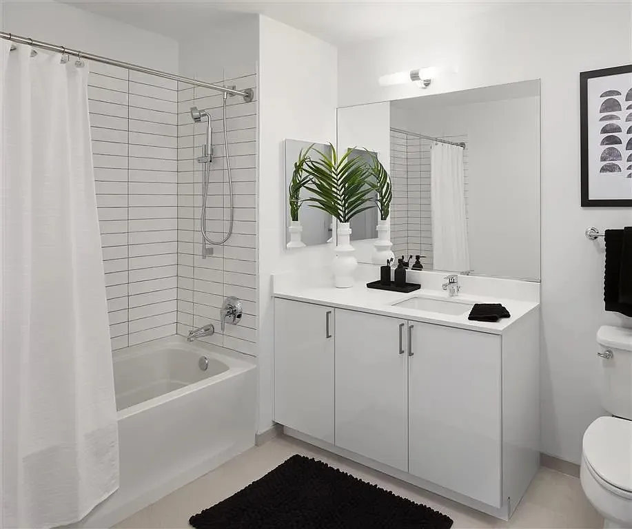 1 bed, 551 sqft, $2,371 — Photo 4