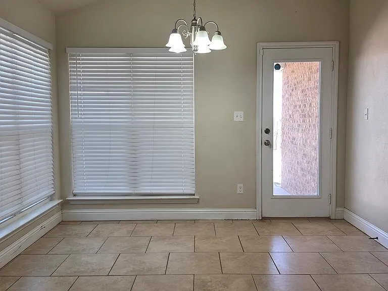 6011 Mile High Ln — Photo 6