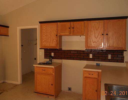 3rd image of 1104 Peregrine St