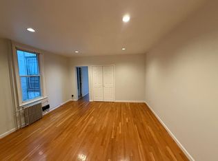 7246 66th St, Ridgewood, NY 11385