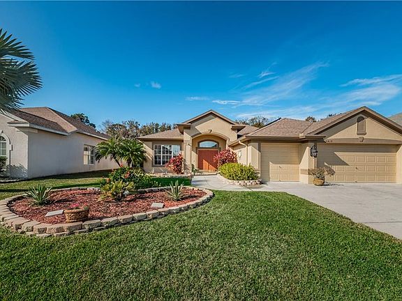 4th image of 2419 Wood Pointe Dr