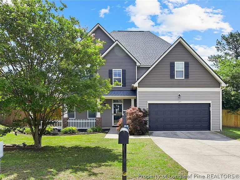 645 Highgrove Dr — Photo 1