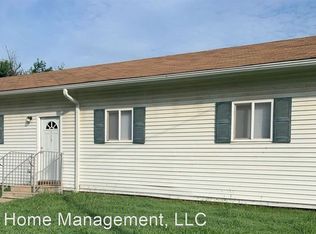 119 10th St APT C, Ogden, KS 66517