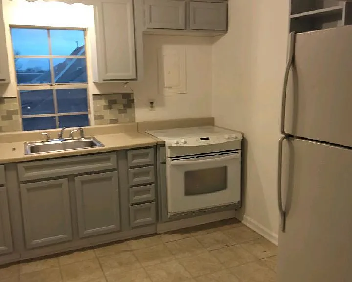 940 Liberty Rd #B — Photo 6