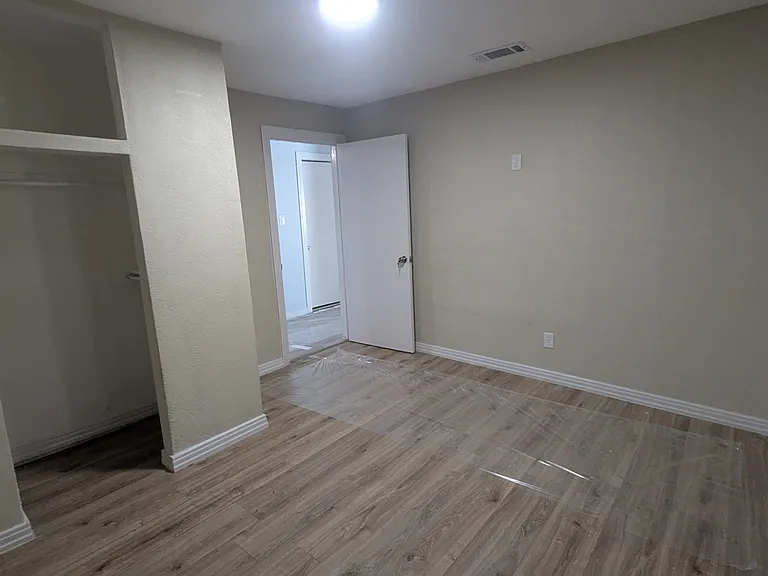 1806 Bayside St — Photo 10