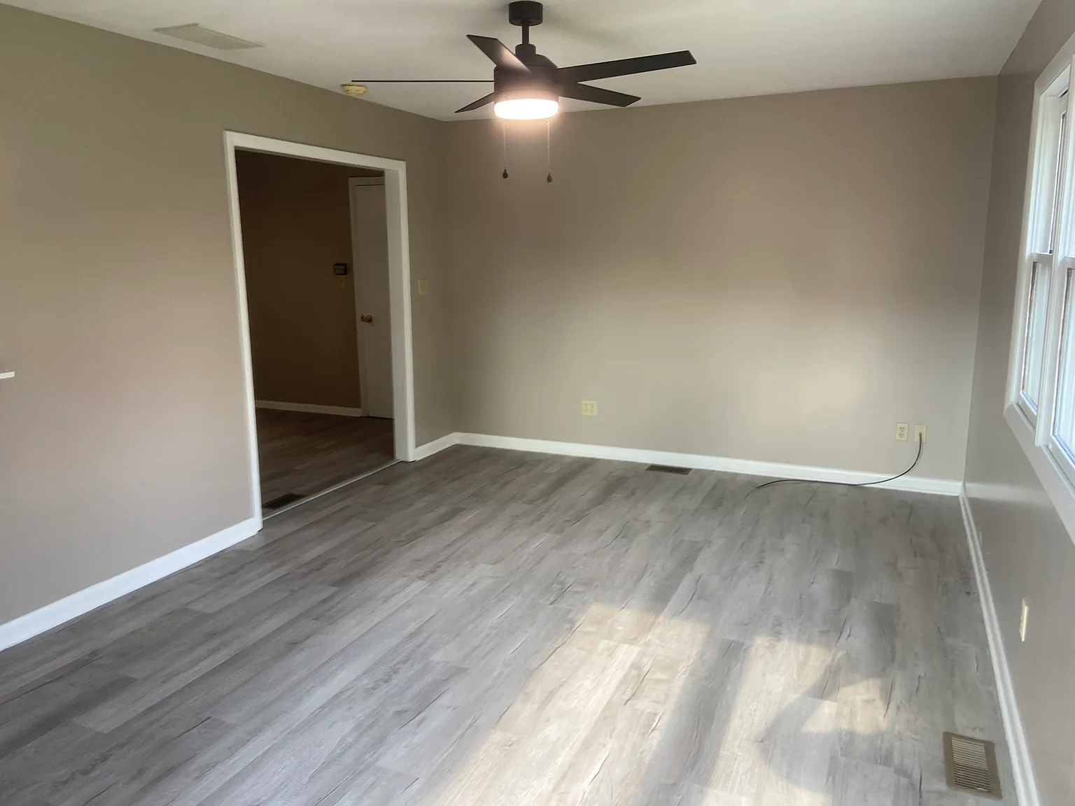 3 bed, 1312 sqft, $1,800 — Photo 4