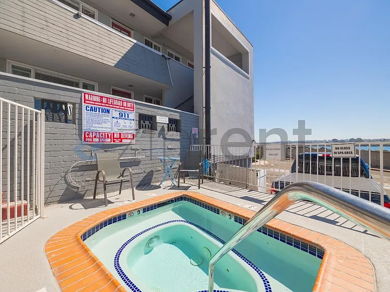 2613 Mission Blvd #2 — Photo 15