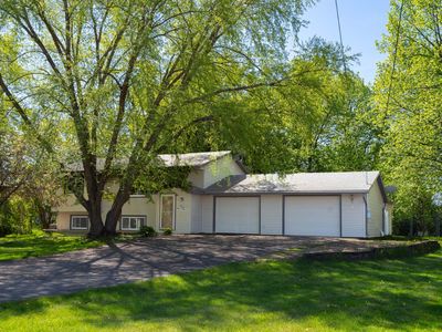 906 5th Ave NE, Little Falls, MN, 56345