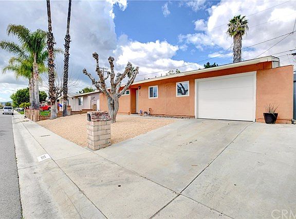 2nd image of 383 Oakhurst Dr