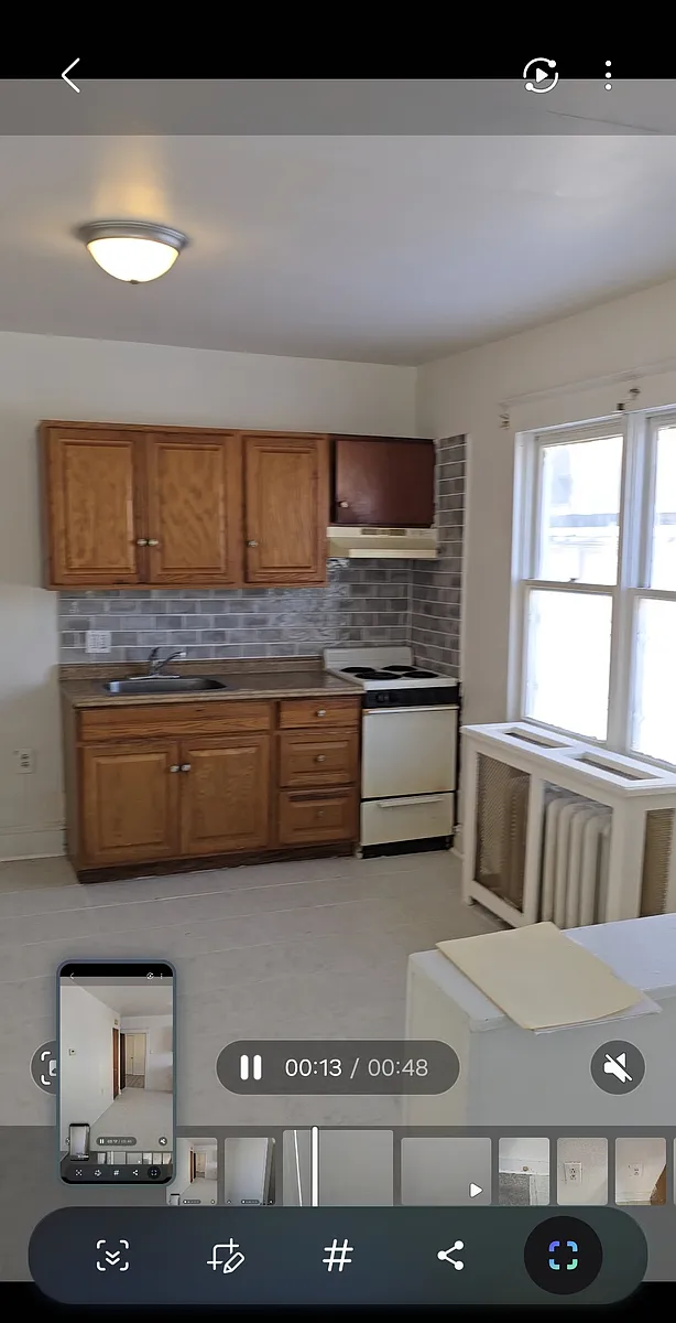 Building Photo - 2318 Upland St #1