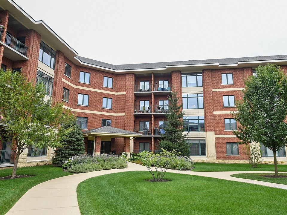 1st image of 855 E 22nd St APT 301