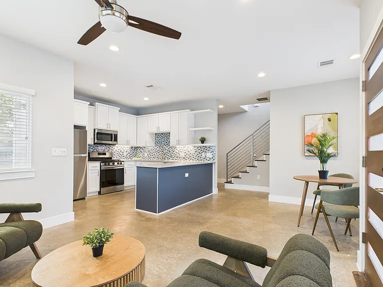 6703 Santos St #1 — Photo 8
