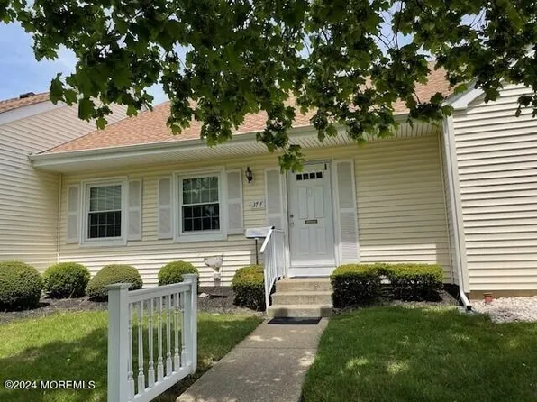 37 E Piazza San Paola, Freehold, NJ 07728