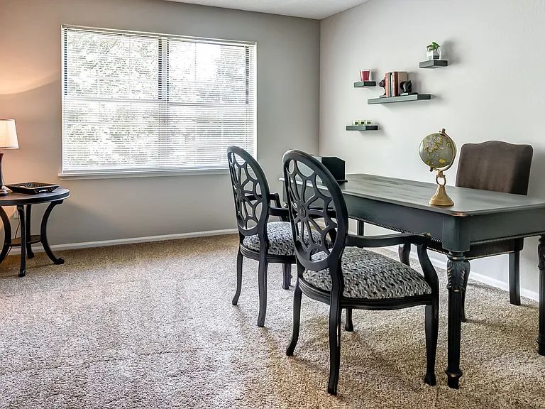 Devonshire Apartments — Photo 19