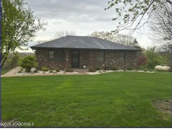 179 County Road 420, Linn, MO 65051