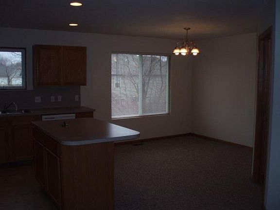 4th image of 9671 Boone Ct