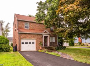 1757 Oak Hill Dr, Union, NJ 07083