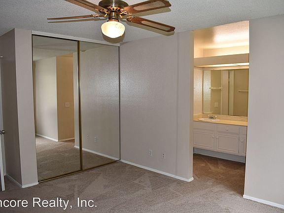 4th image of 1049 Arroyo Dr