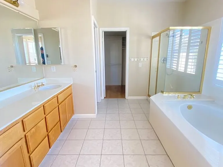 2808 Elsnab Ct — Photo 16