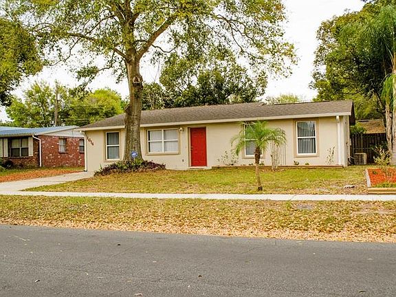 2nd image of 1614 Smithfield Cir E