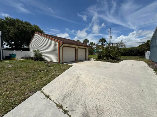 23 Buxton Lane, Boynton Beach, FL 33426
