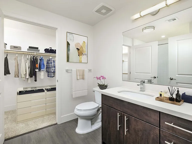 Camden Glendale — Photo 19