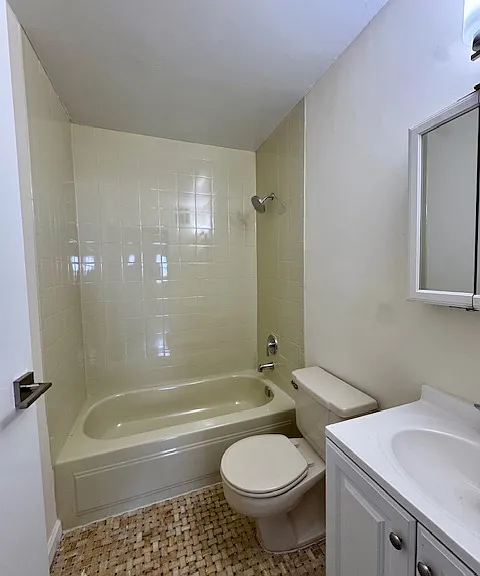 2955 Shell Rd #3R — Photo 7