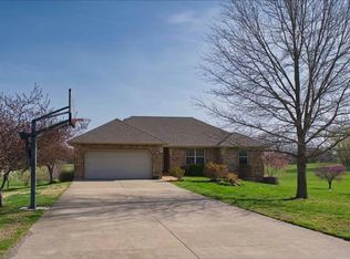 377 Durango Ln, Billings, MO 65610