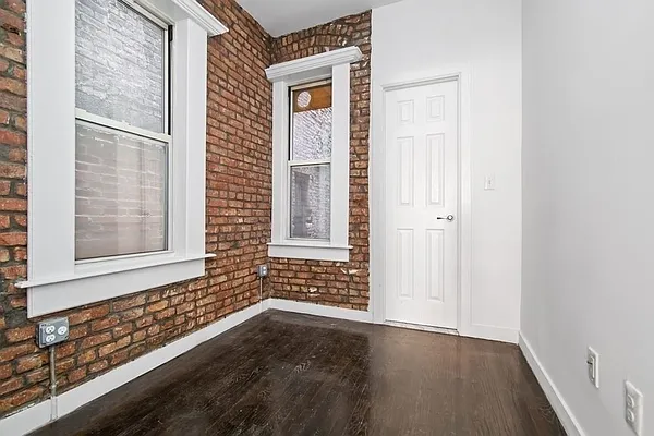 Rented by REAL New York | media 15