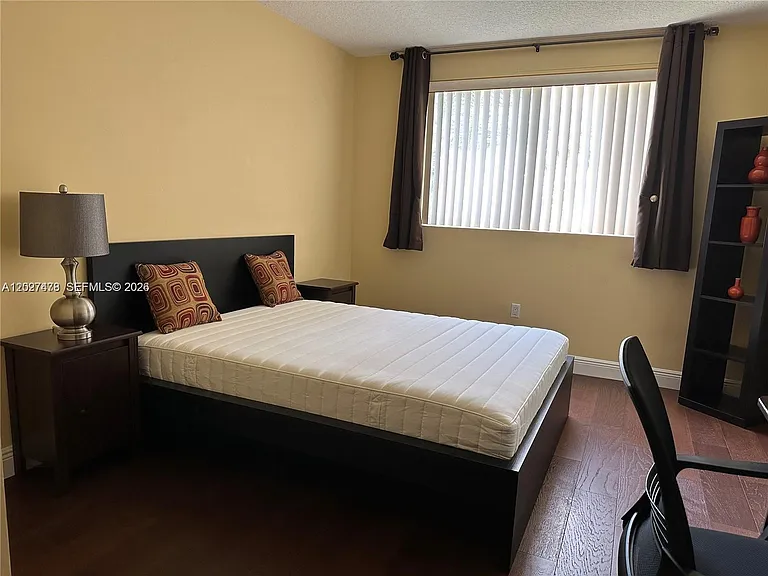 201 S Golden Isles Dr #306 — Photo 30