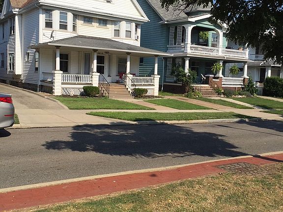 2nd image of 1446 Alameda Ave