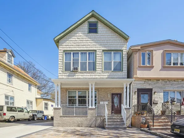 21 W 32nd St, Bayonne, NJ 07002