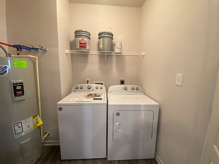 188 McCowans Ferry Aly — Photo 12
