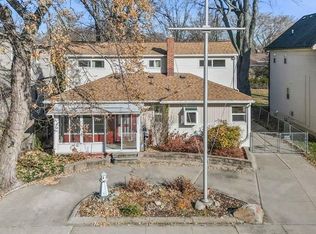 22223 Maple St, Saint Clair Shores, MI 48081