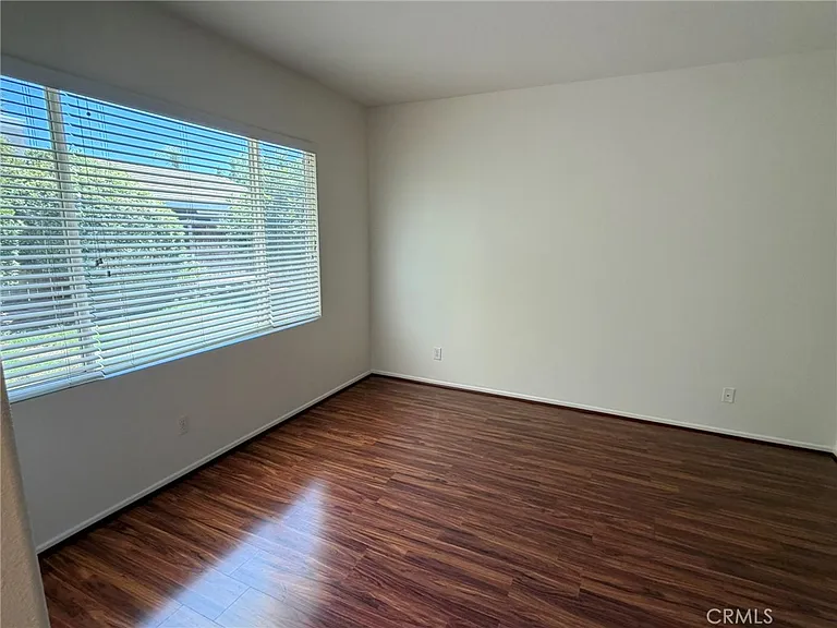 36168 Leeds St — Photo 25