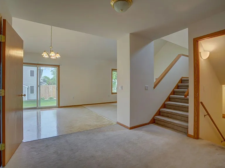 865-867 Harper Dr — Photo 9