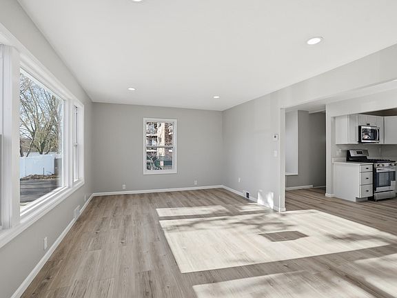 4th image of 6019 W Broadway Ave