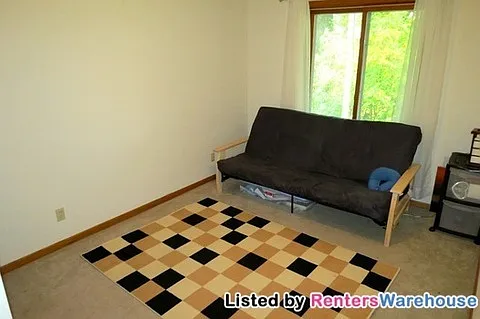 1649 Norwood Dr — Photo 15