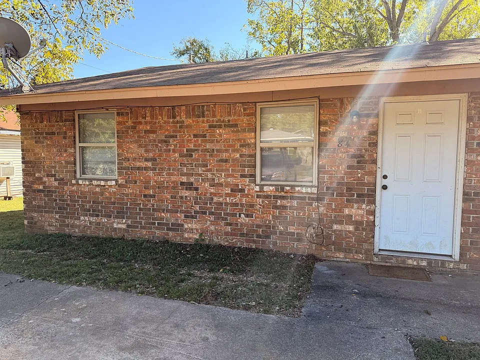 812 E Elm St #814