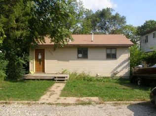 8985 Radial Dr, Brighton, MI 48116