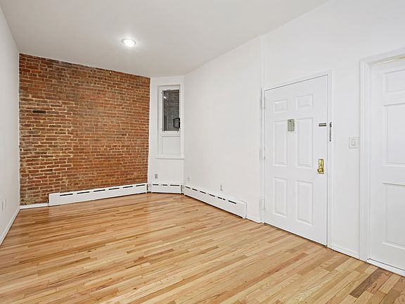 4th image of 858 9th Ave #3F