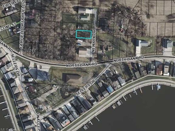 4th image of 13515 Newark Dr NE