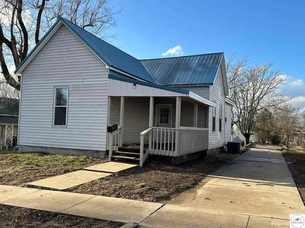 106 S Franklin St, Windsor, MO 65360