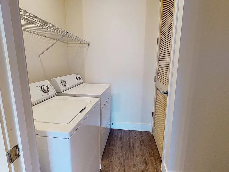 Skyline Lofts — Photo 45