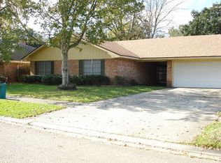 108 Cabildo Dr, Lafayette, LA 70506