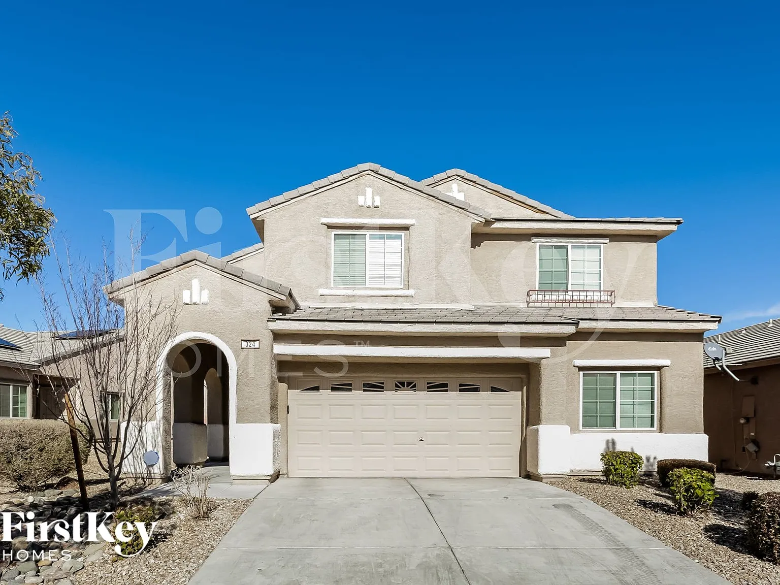 4 bed, 3.0 bath, 2733 sqft, $2,420 — Photo 1